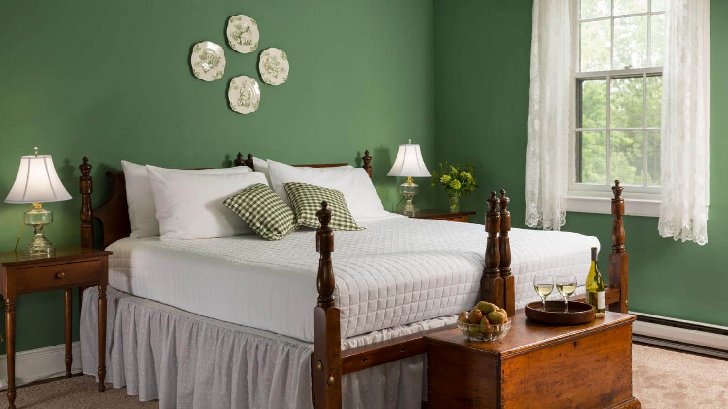 18 Best Green Paint Colors 2024, According to Designers